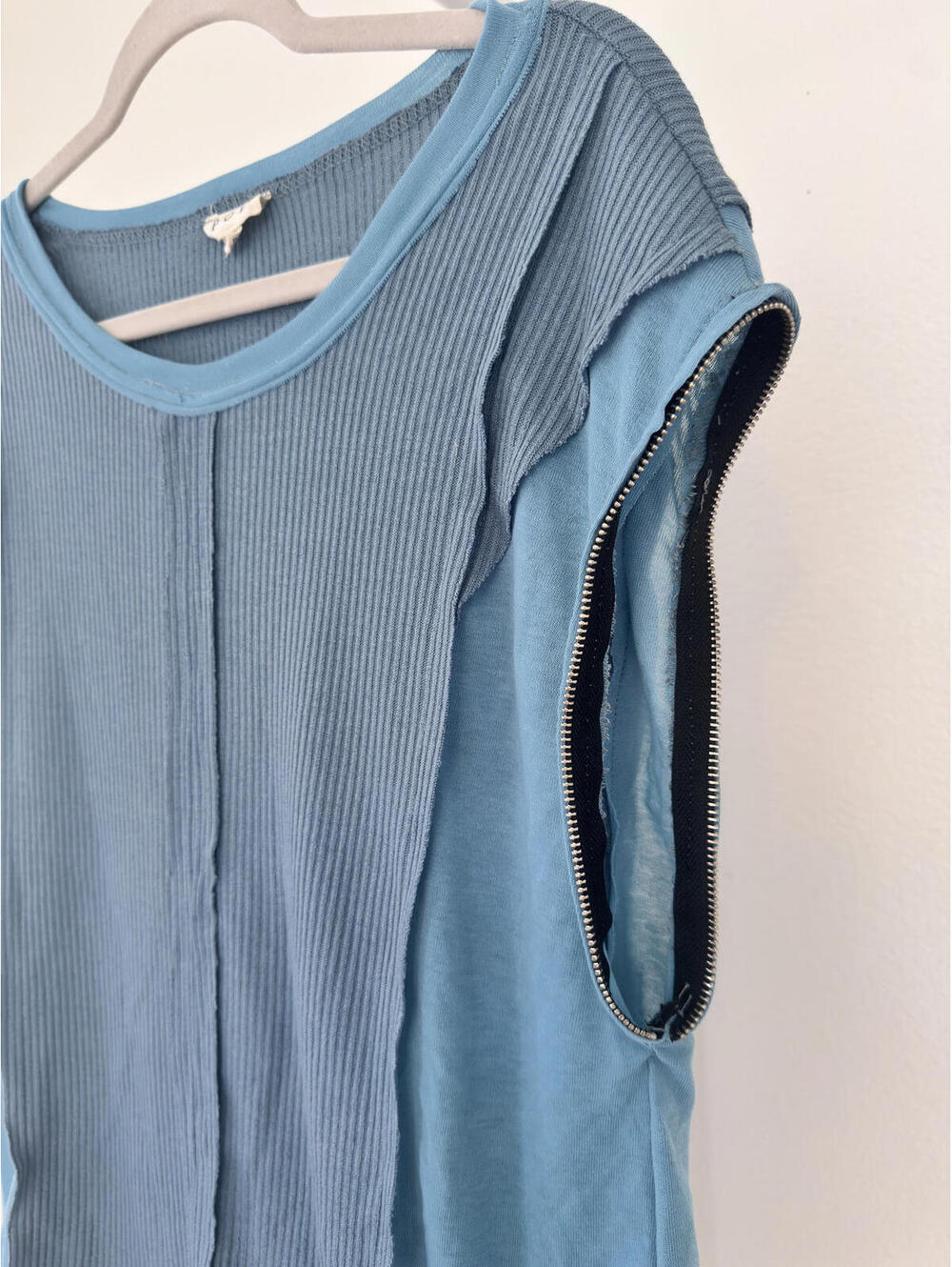 POL- Small Oversized Top - Picture 2 of 4